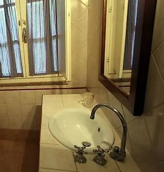 Отель La Casina Кастаньето-Кардуччи